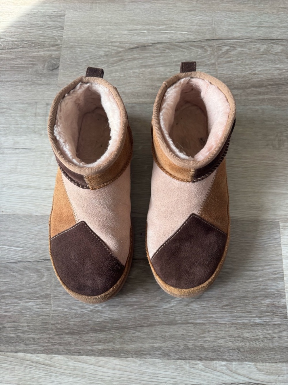 UGG Patchwork Micro Short Boots - Picture 3 of 10